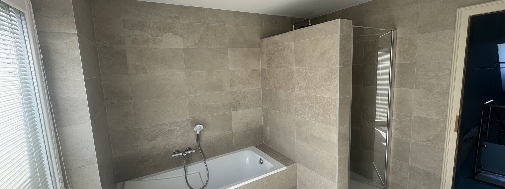 Création d&#8217;une salle de bain clé en main à Niederhergheim dans le Haut-Rhin, entre Rouffach et Colmar Guebwiller