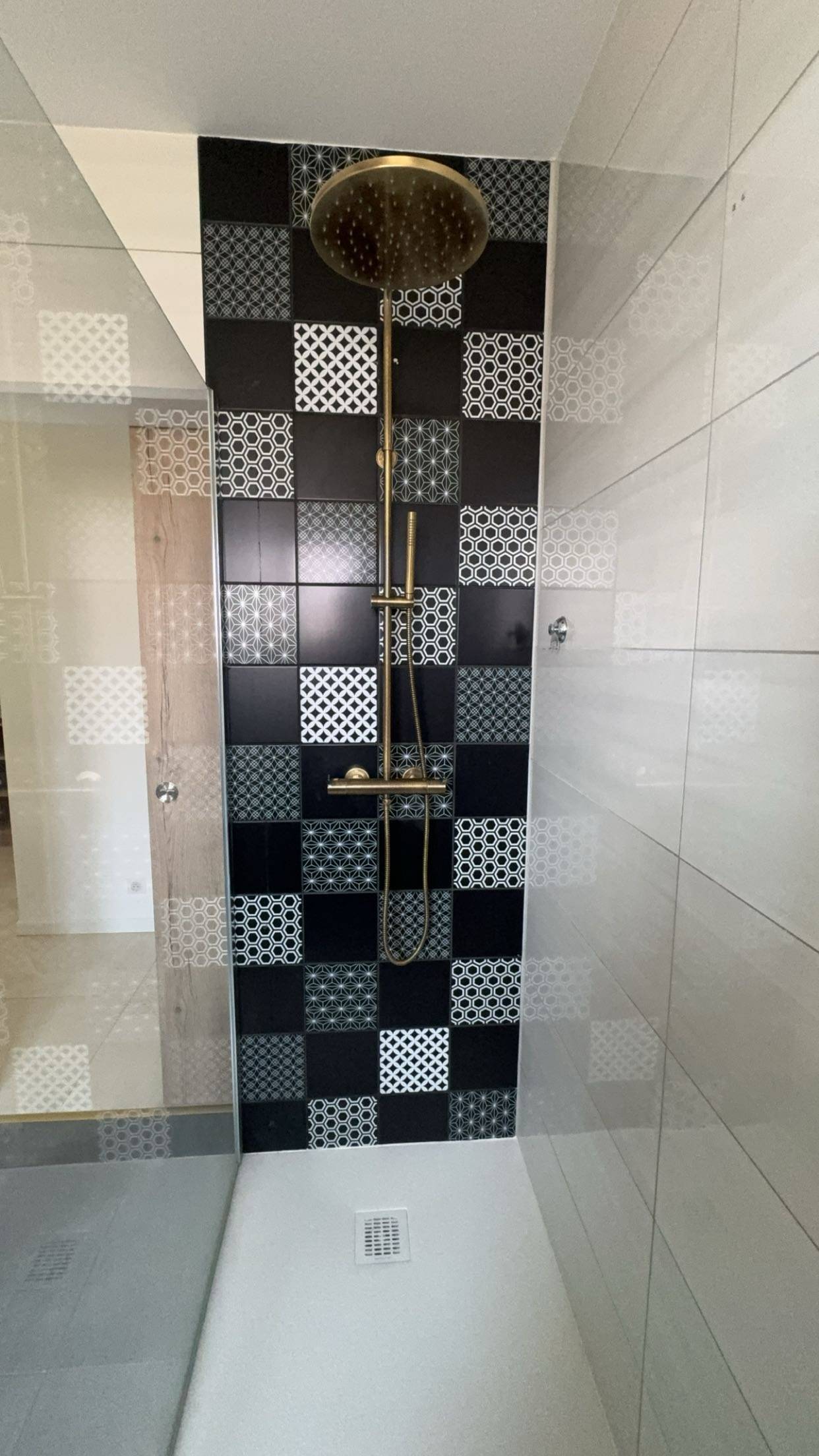 Salle de bain clé en main / Sanitaire Saint-Louis 3